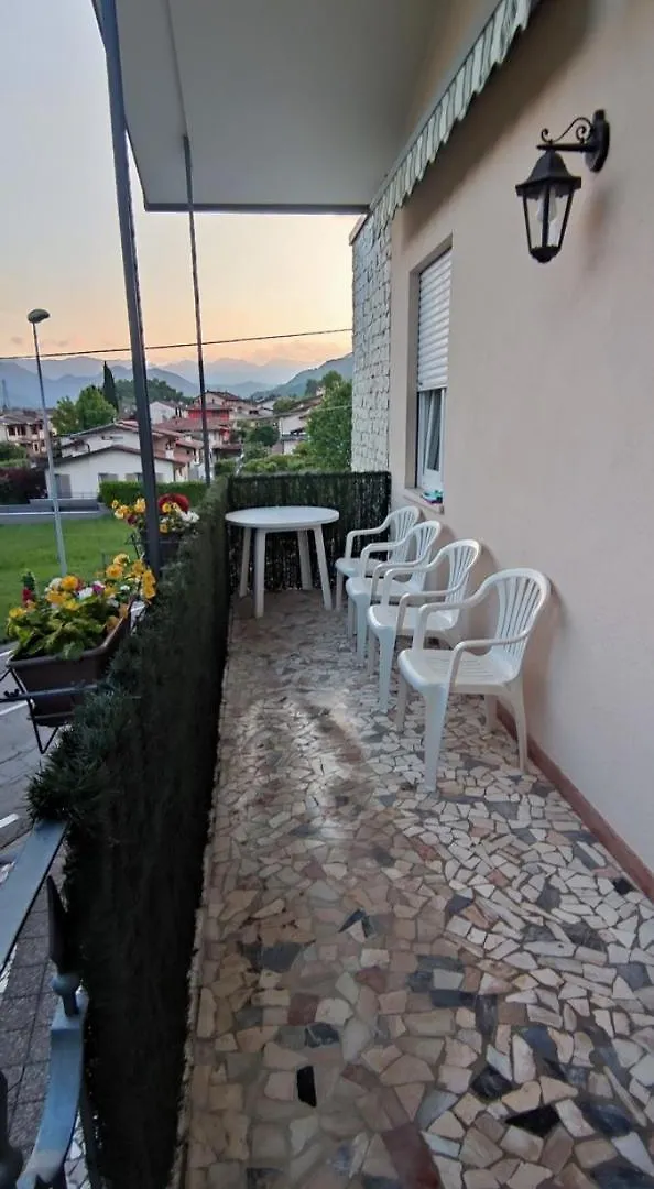 Affittacamere Camera in appartamento Santorso